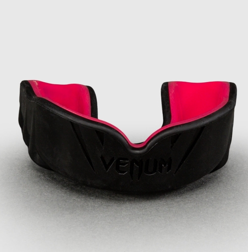 VENUM-0618-679-01.jpg