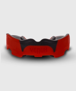 MOUTHGUARD_PREDATOR_RED_BLACK_HD_02_b86c.jpg