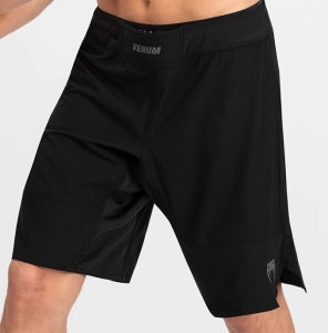 Spodenki VENUM G-Fit Air Fightshort MMA - Black