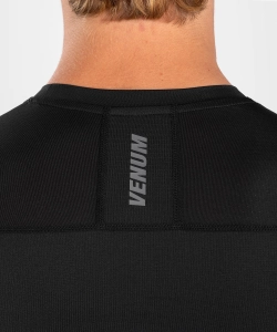 Venum_G_Fit_Air_Rashguard_Shortsleeve___Black_6_f8ee.jpg