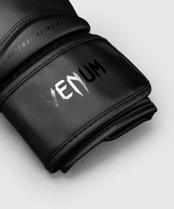 VENUM-05105-001-3.jpg