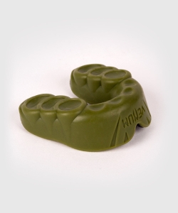 adbfdfea9a4069e801993e3a8c0217b9fa723ced_MOUTHGUARDS_CHALLENGER_KHAKI_BLACK_SD_04.jpg