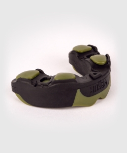 367d05e97b16afb3602618f88ef1742eb1c2c640_MOUTHGUARDS_PREDATOR_BLACK_KHAKI_SD_04.jpg